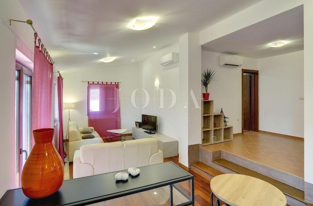 Casa Monte Magno, Pula, 360m2