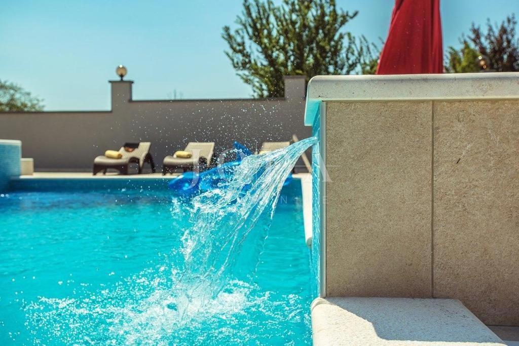 Casa Monte Magno, Pula, 360m2