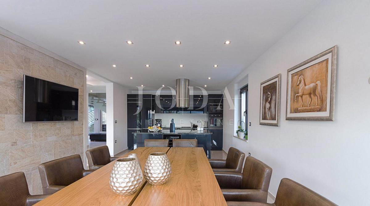 Stile e funzionalitá senza precedenti 