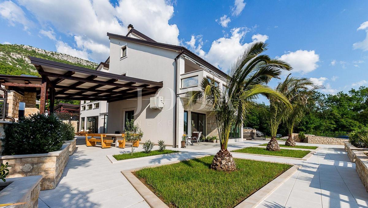 Stile e funzionalitá senza precedenti 