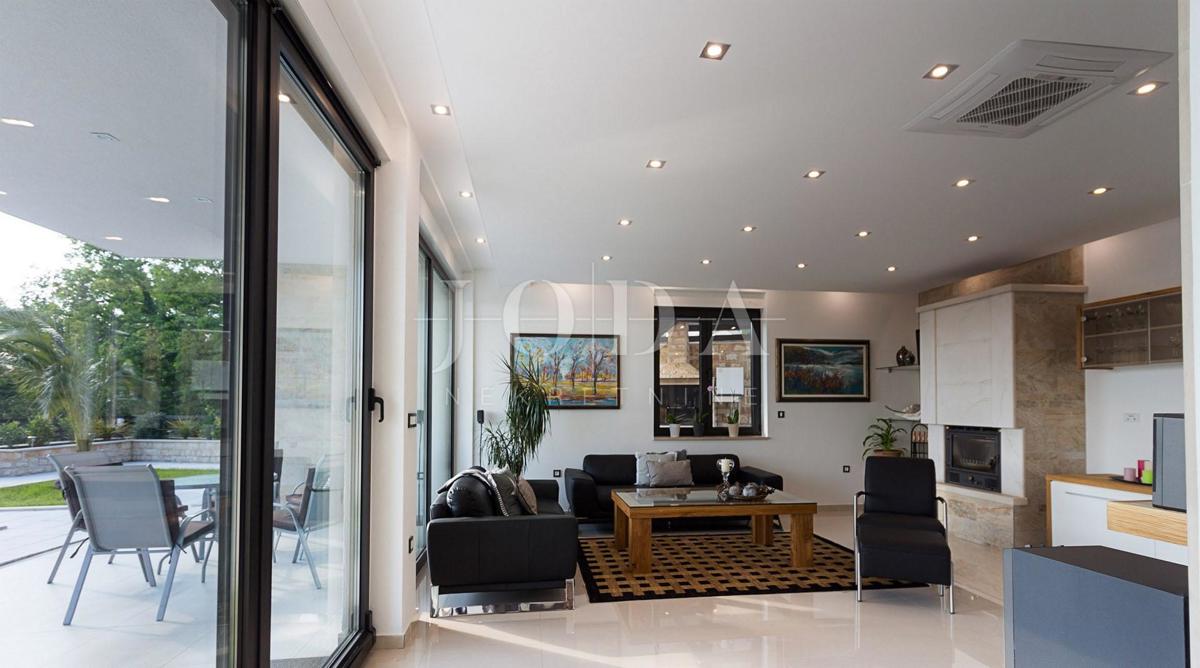 Stile e funzionalitá senza precedenti 