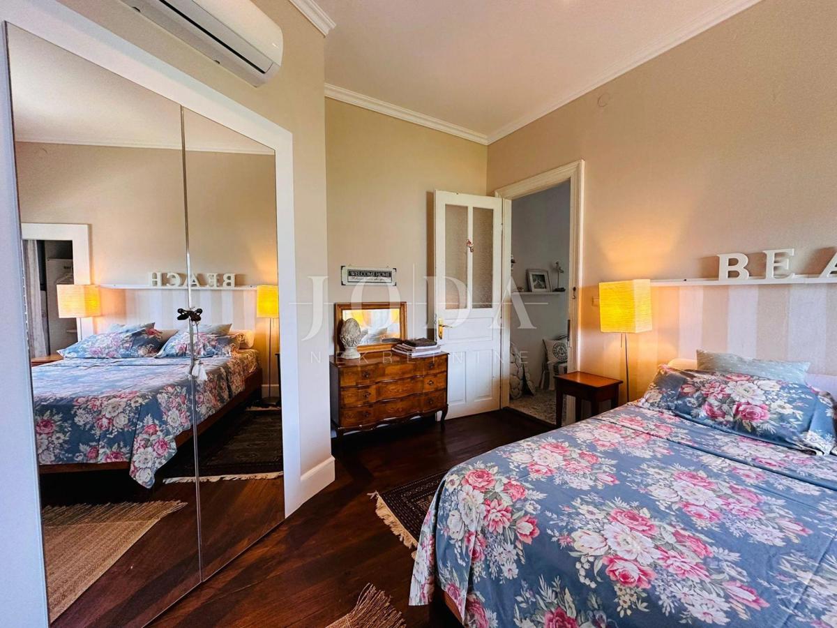 Casa in pietra prima fila al mare!