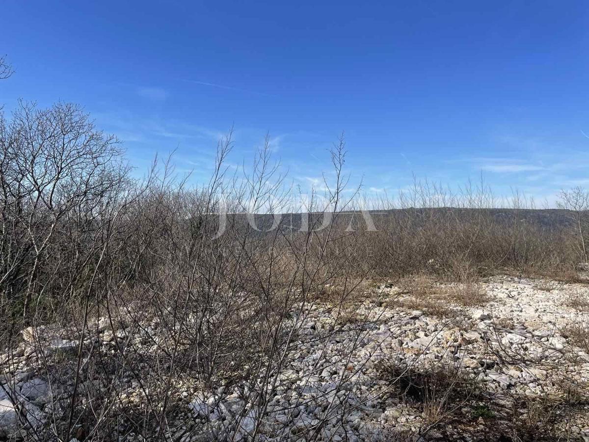 Terreno Labin, 975m2