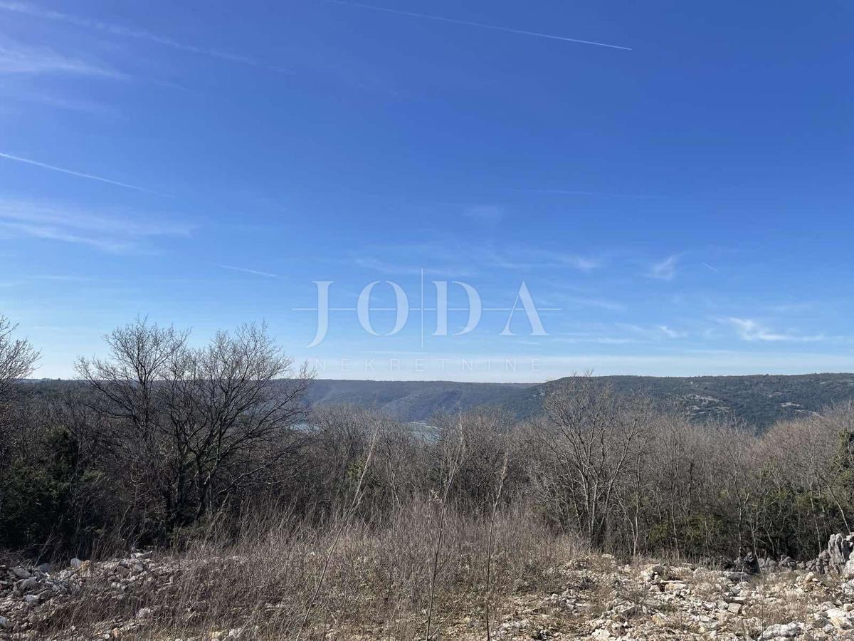 Terreno Labin, 975m2