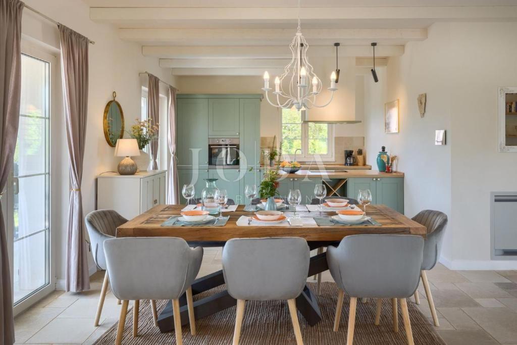 Casa Višnjan, 179m2