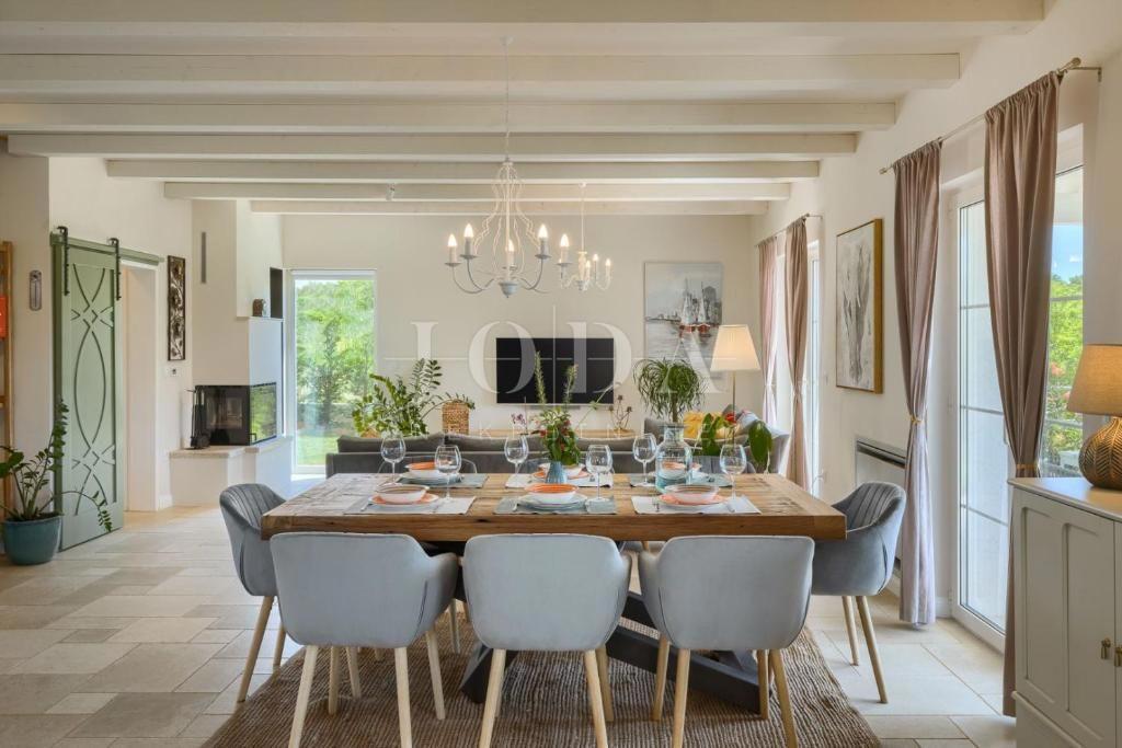 Casa Višnjan, 179m2