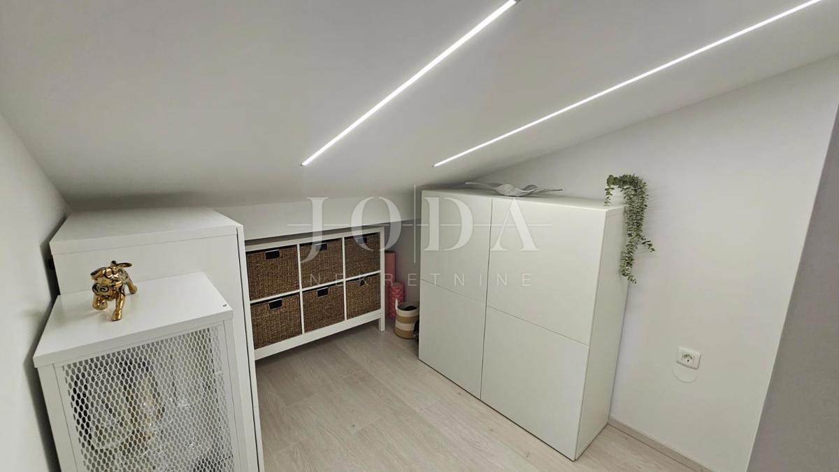 Appartamento a due piani a Viškovo vicino al centro