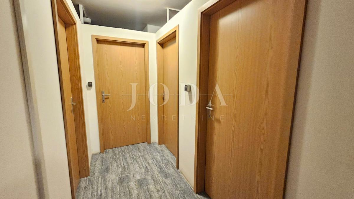 Appartamento a due piani a Viškovo vicino al centro