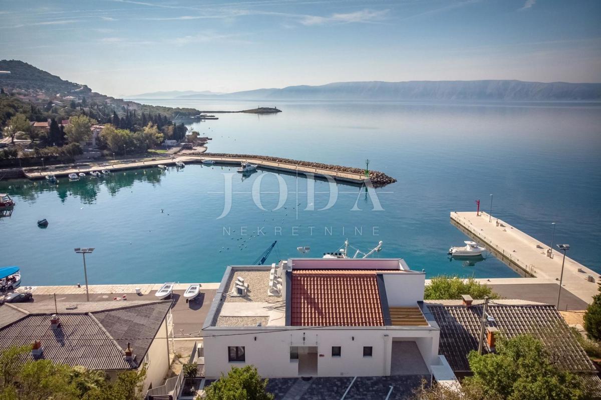 Klenovica appartamento 1a fila al mare