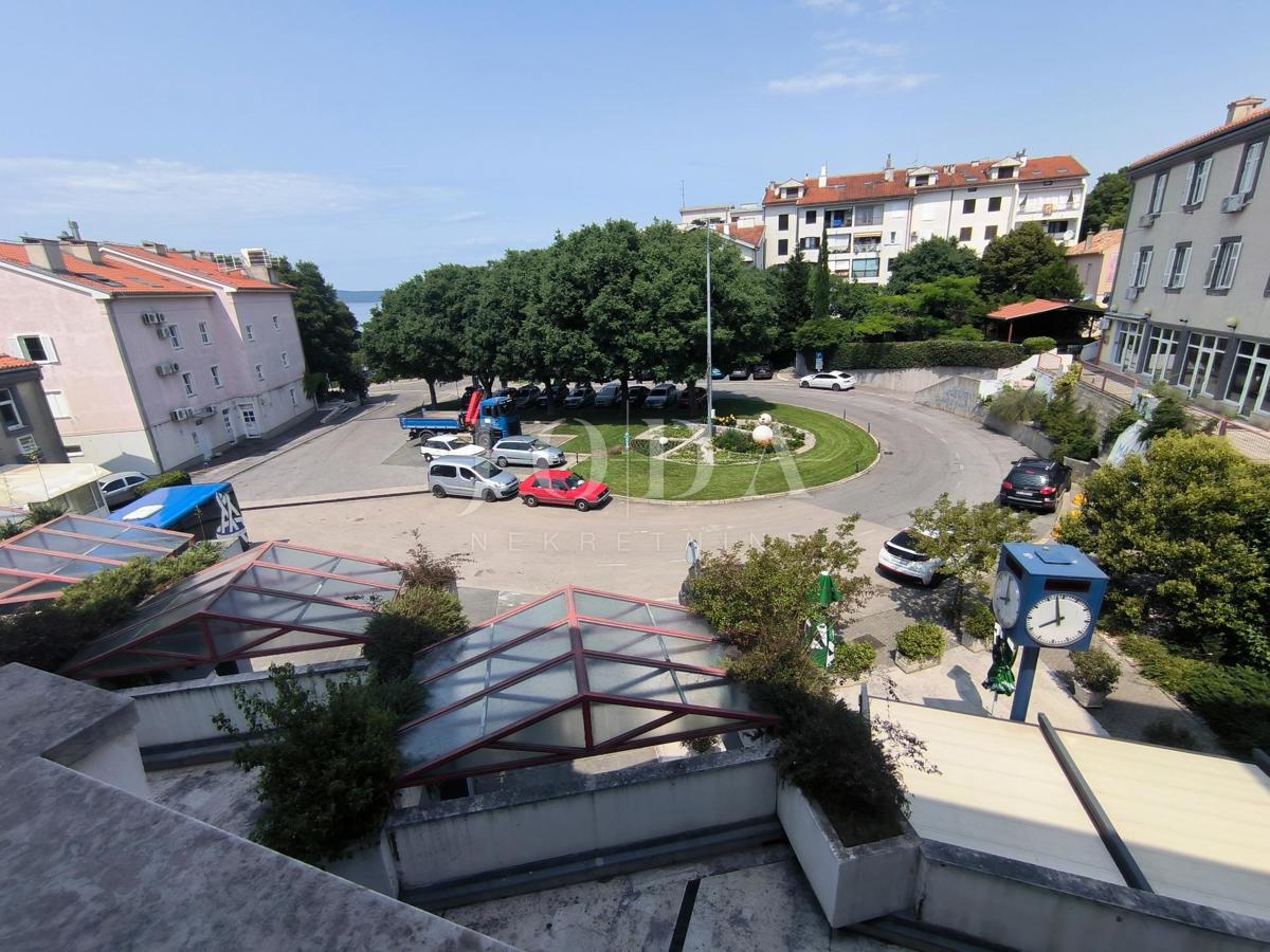 Locali commerciali in posizione privilegiata a Novi Vinodolski