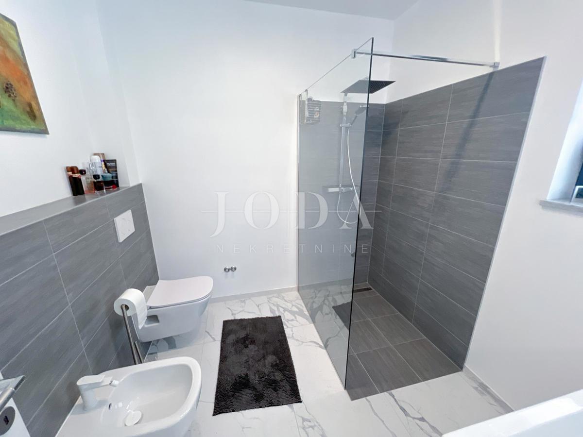 Casa Crikvenica, 999m2