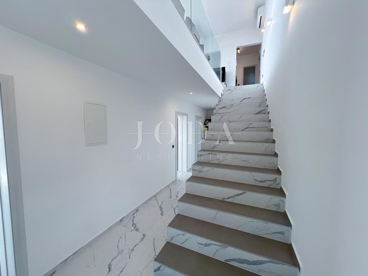 Casa Crikvenica, 999m2