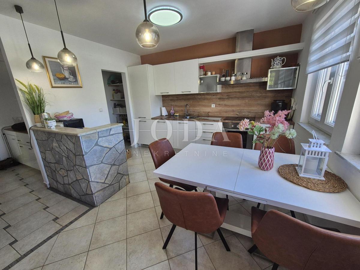 Appartamento al piano terra con vista mare