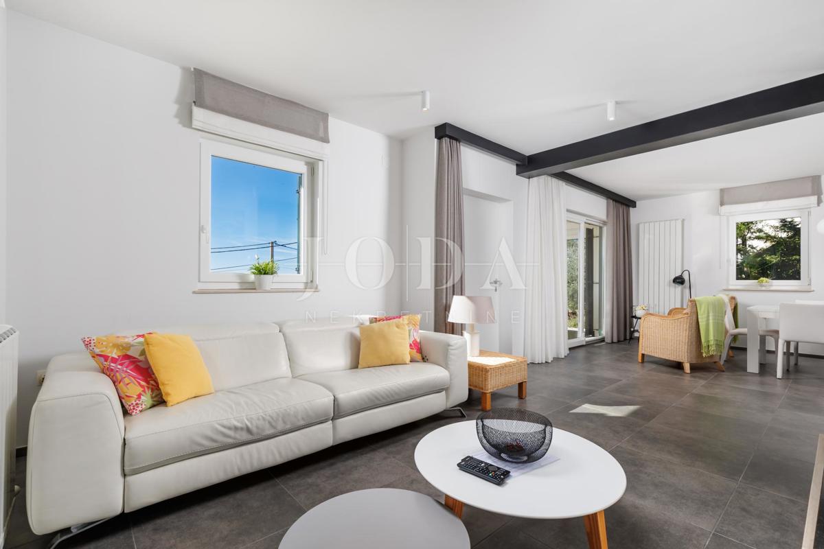 Casa Prizna vicino al mare