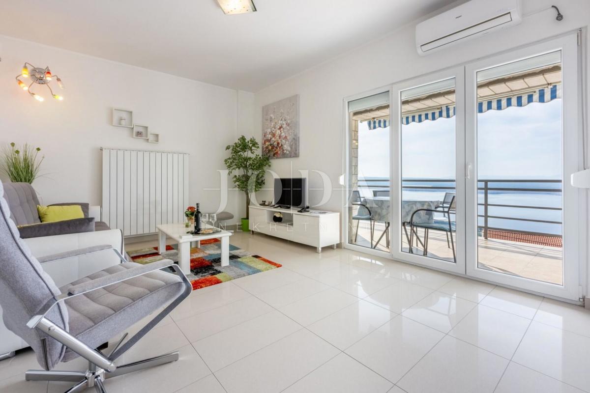 Casa con 2 appartamenti e vista panoramica