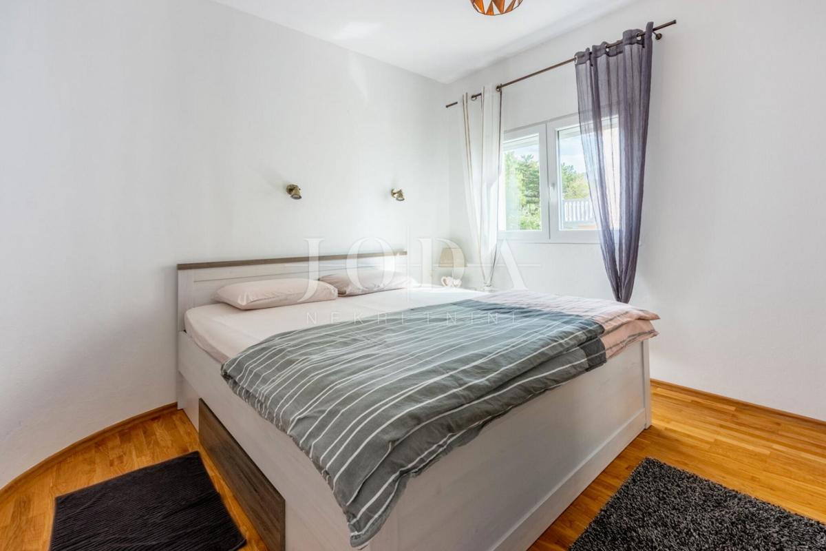 Casa con 2 appartamenti e vista panoramica