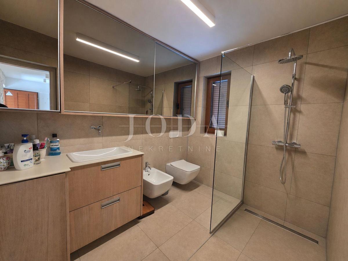 Casa Novi Vinodolski, 150m2