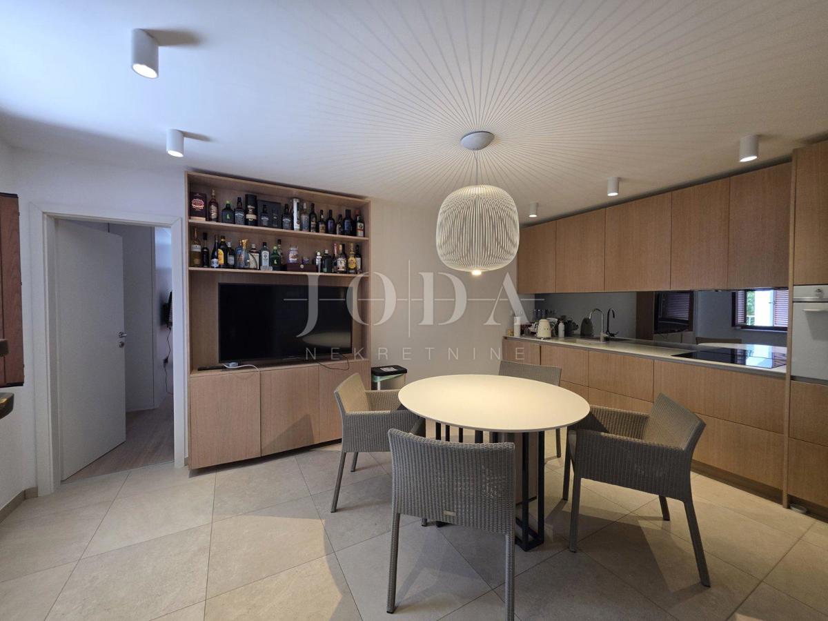 Casa Novi Vinodolski, 150m2