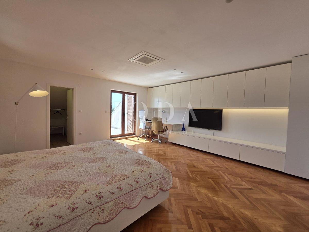 Casa Novi Vinodolski, 150m2