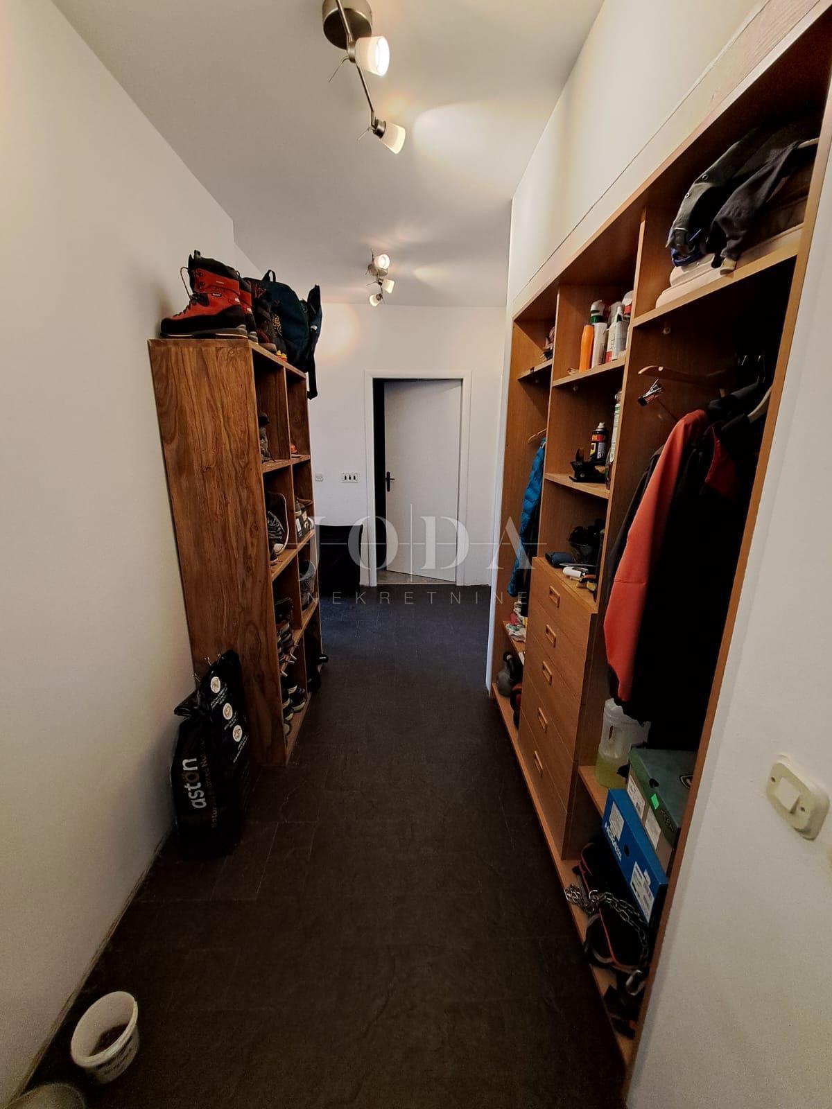 Detached house with a large garden - Njivice, island of Krk