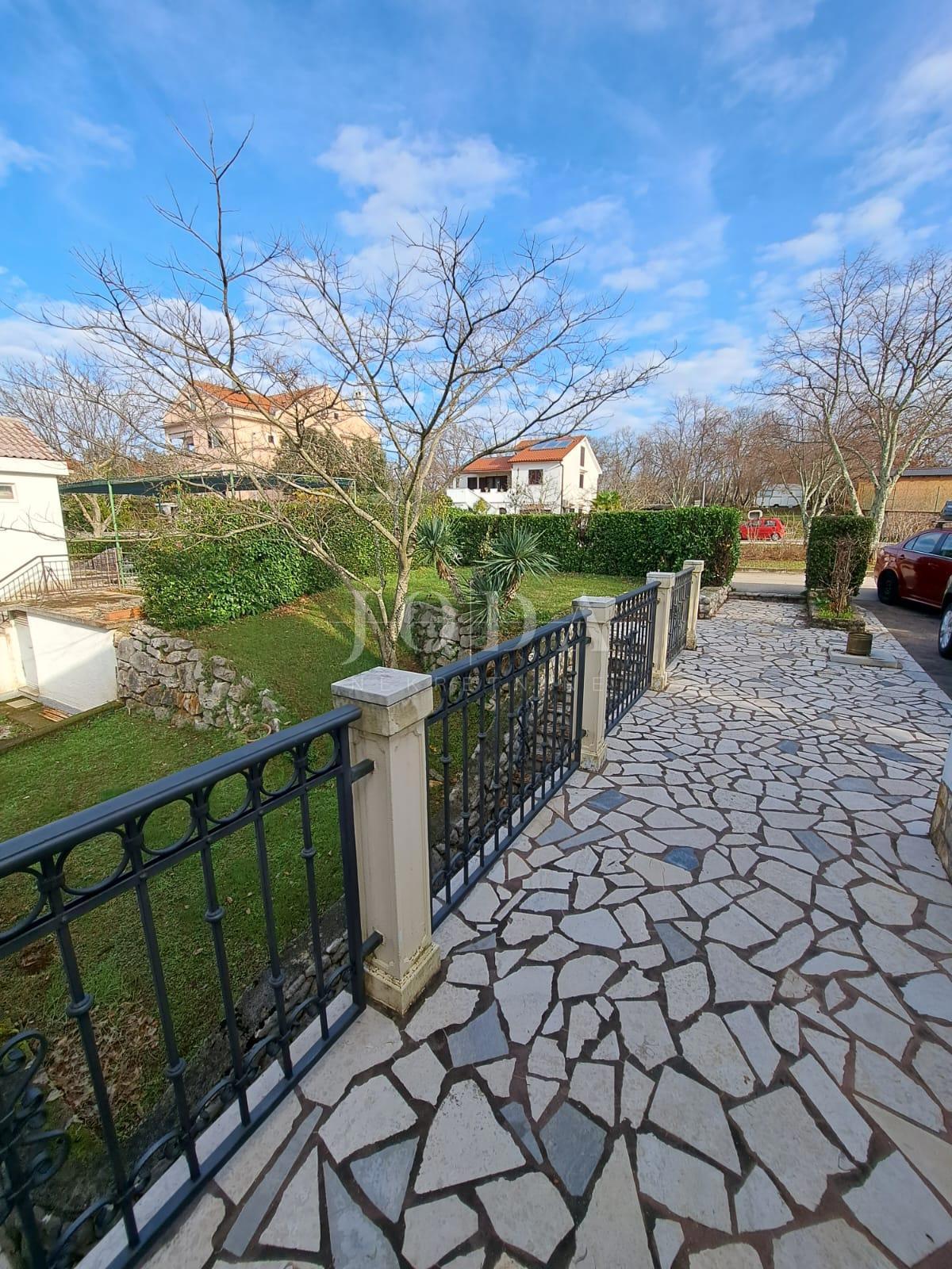 Detached house with a large garden - Njivice, island of Krk