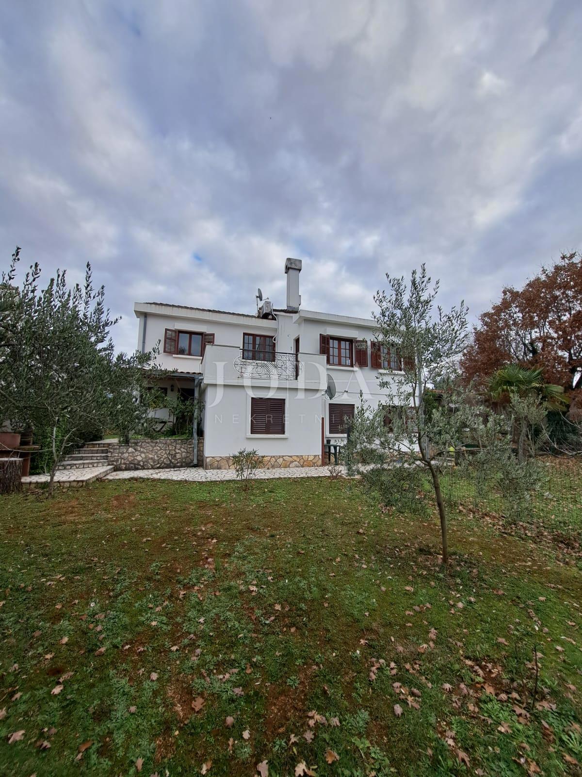 Detached house with a large garden - Njivice, island of Krk