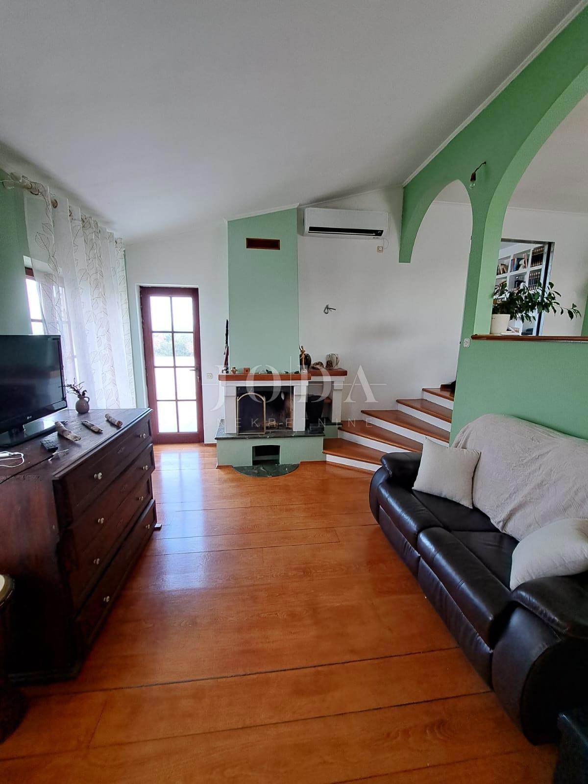 Detached house with a large garden - Njivice, island of Krk