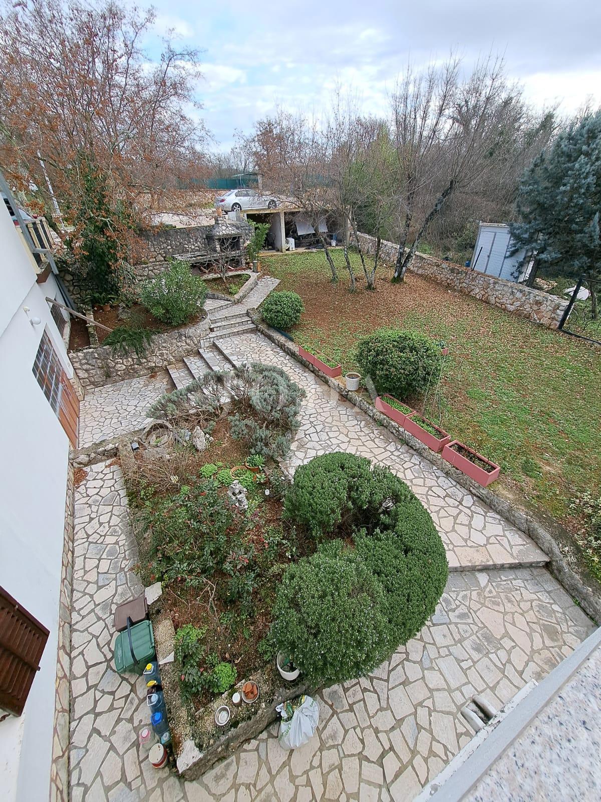 Detached house with a large garden - Njivice, island of Krk