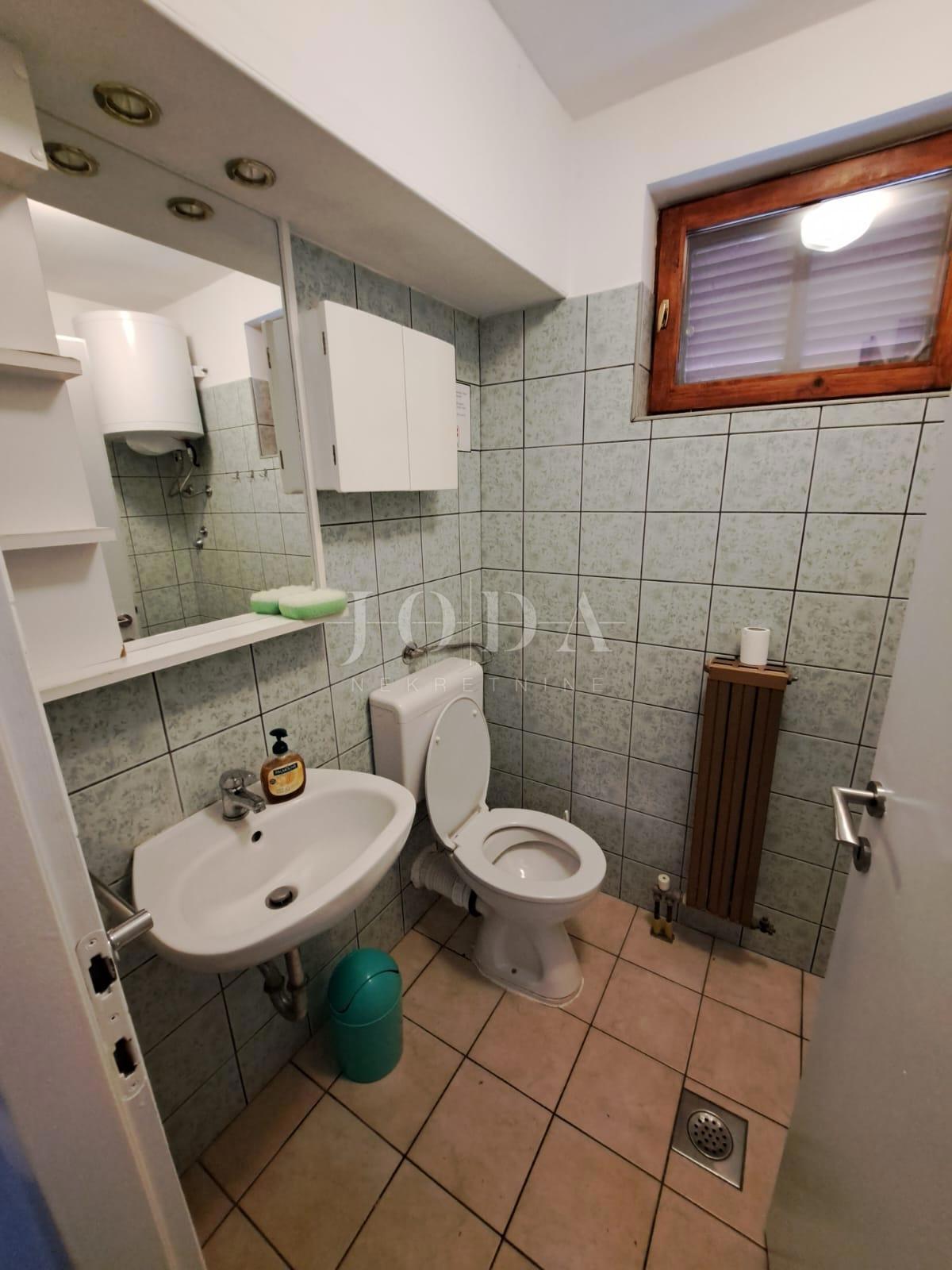 Detached house with a large garden - Njivice, island of Krk