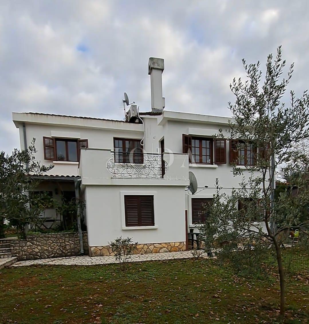 Detached house with a large garden - Njivice, island of Krk