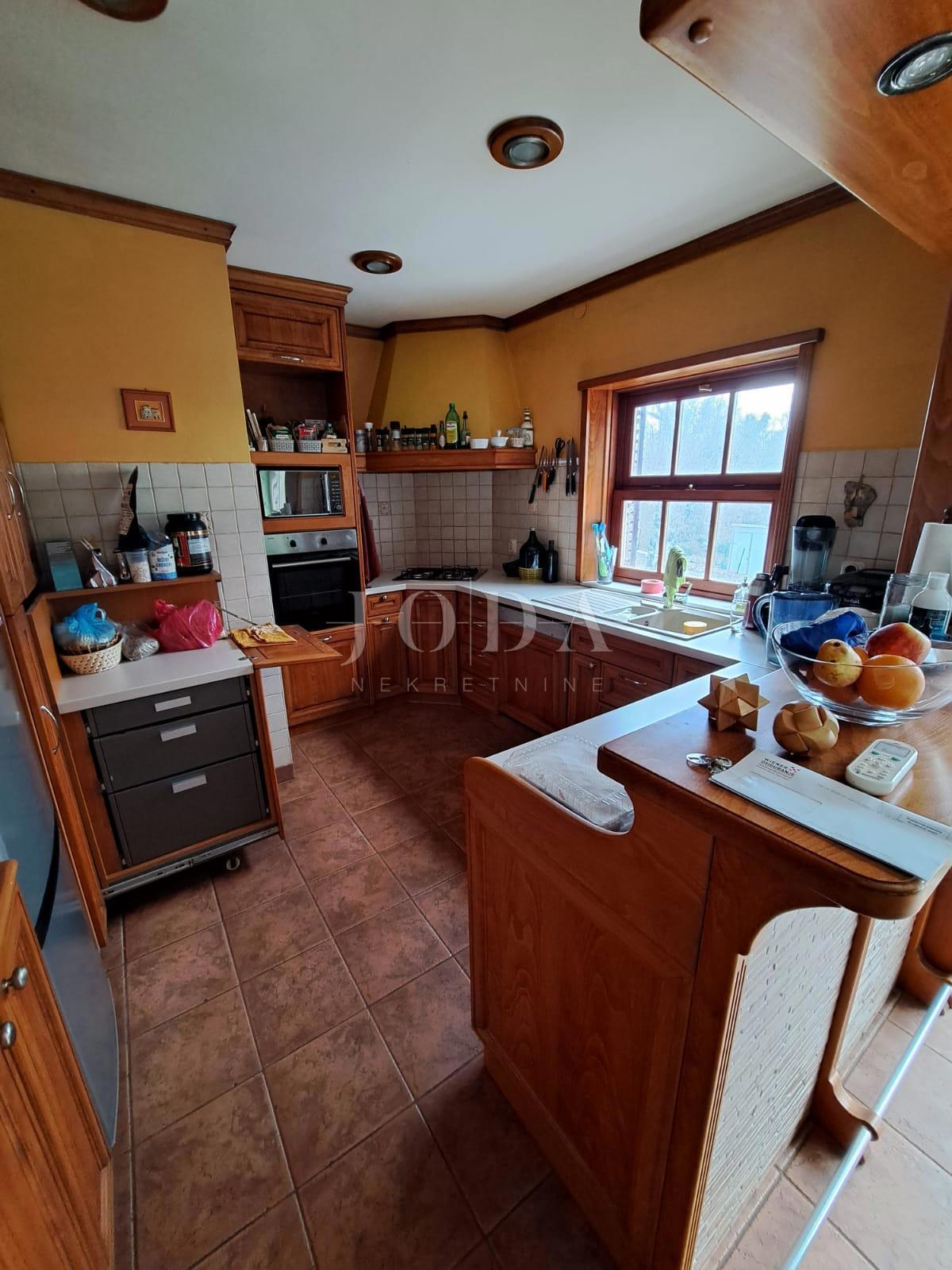 Detached house with a large garden - Njivice, island of Krk