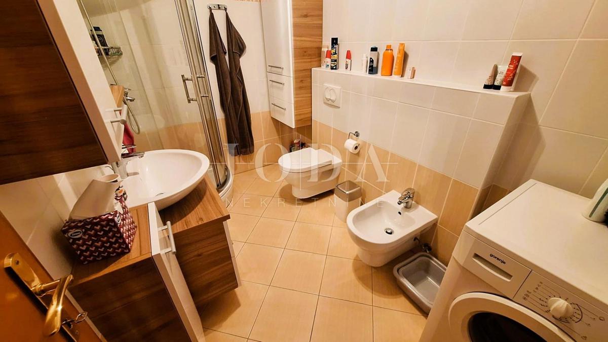 Isola di Krk! Spazioso appartamento a 100 m dal mare!