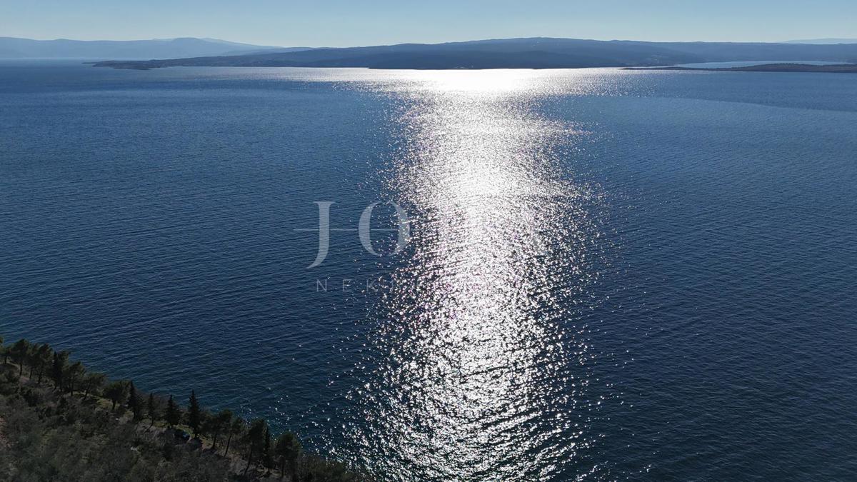 Crikvenica, Terreno Edificabile a Destinazione Turistica, Prima Fila sul Mare