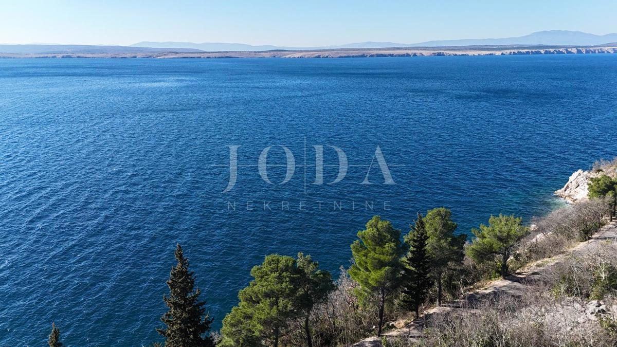 Crikvenica, Terreno Edificabile a Destinazione Turistica, Prima Fila sul Mare