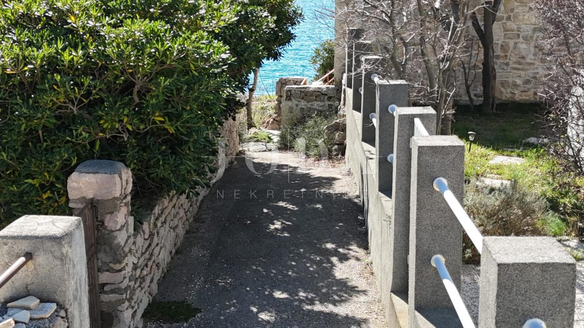Casa Lukovo Šugarje, Karlobag, 95m2, vicino al mare