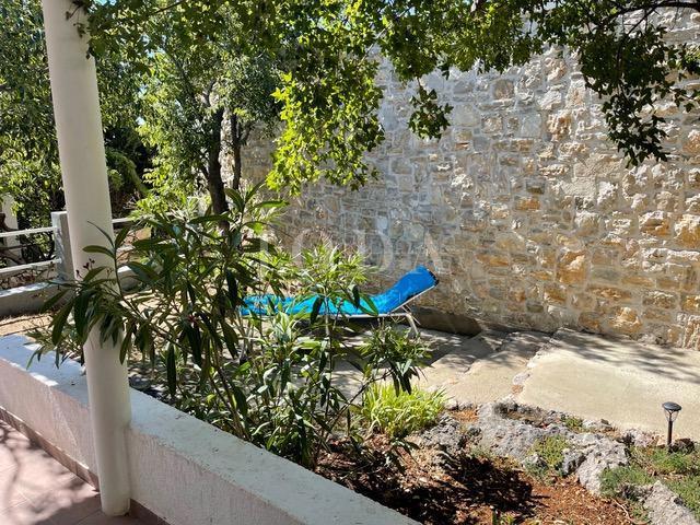 Casa Lukovo Šugarje, Karlobag, 95m2, vicino al mare
