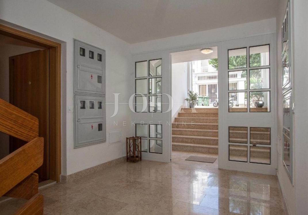 Appartamento 92.70m2 in ottima posizione a 300m dal mare