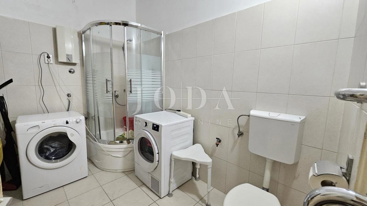 Crikvenica casa 1a fila al mare sul lungomare