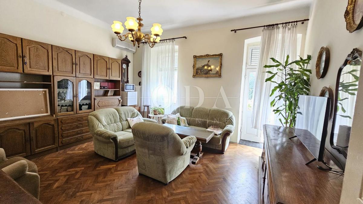 Crikvenica casa 1a fila al mare sul lungomare