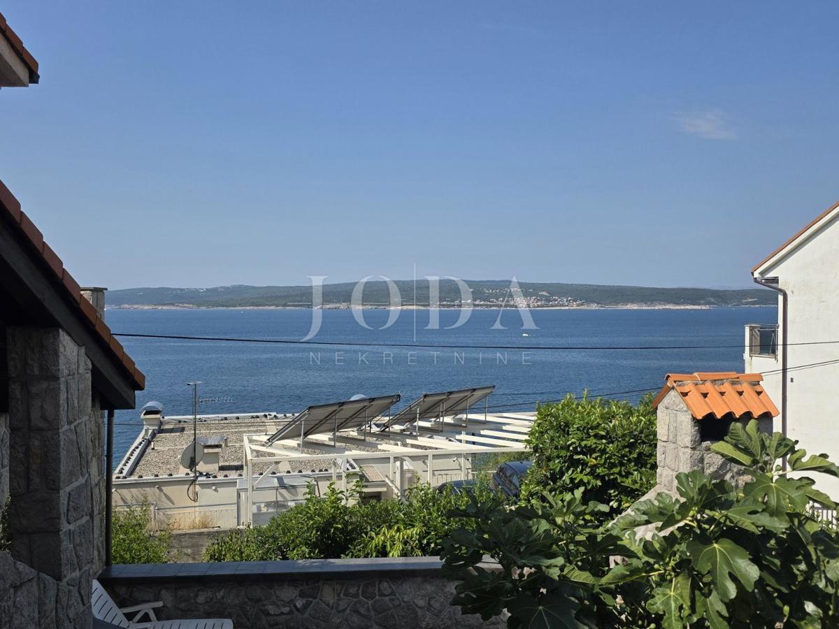 Crikvenica,  Tre unità abitative con giardino