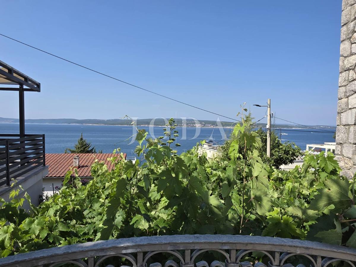 Crikvenica,  Tre unità abitative con giardino