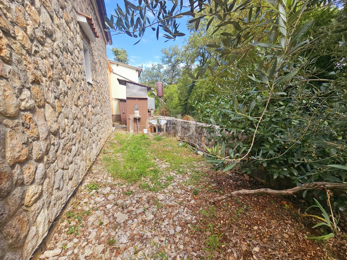 Casa con due appartamenti vicino a Malinska