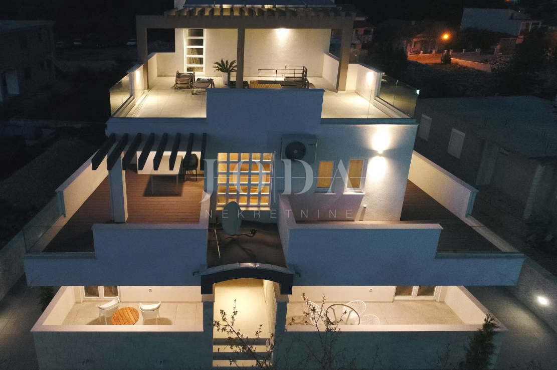 Casa Seline, Starigrad, 377m2