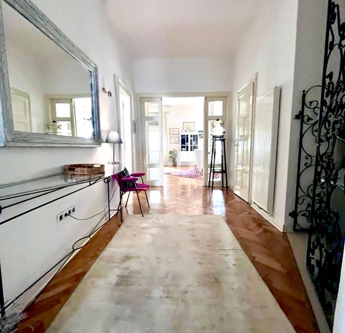 Allogio Stari Grad, Rijeka, 145m2