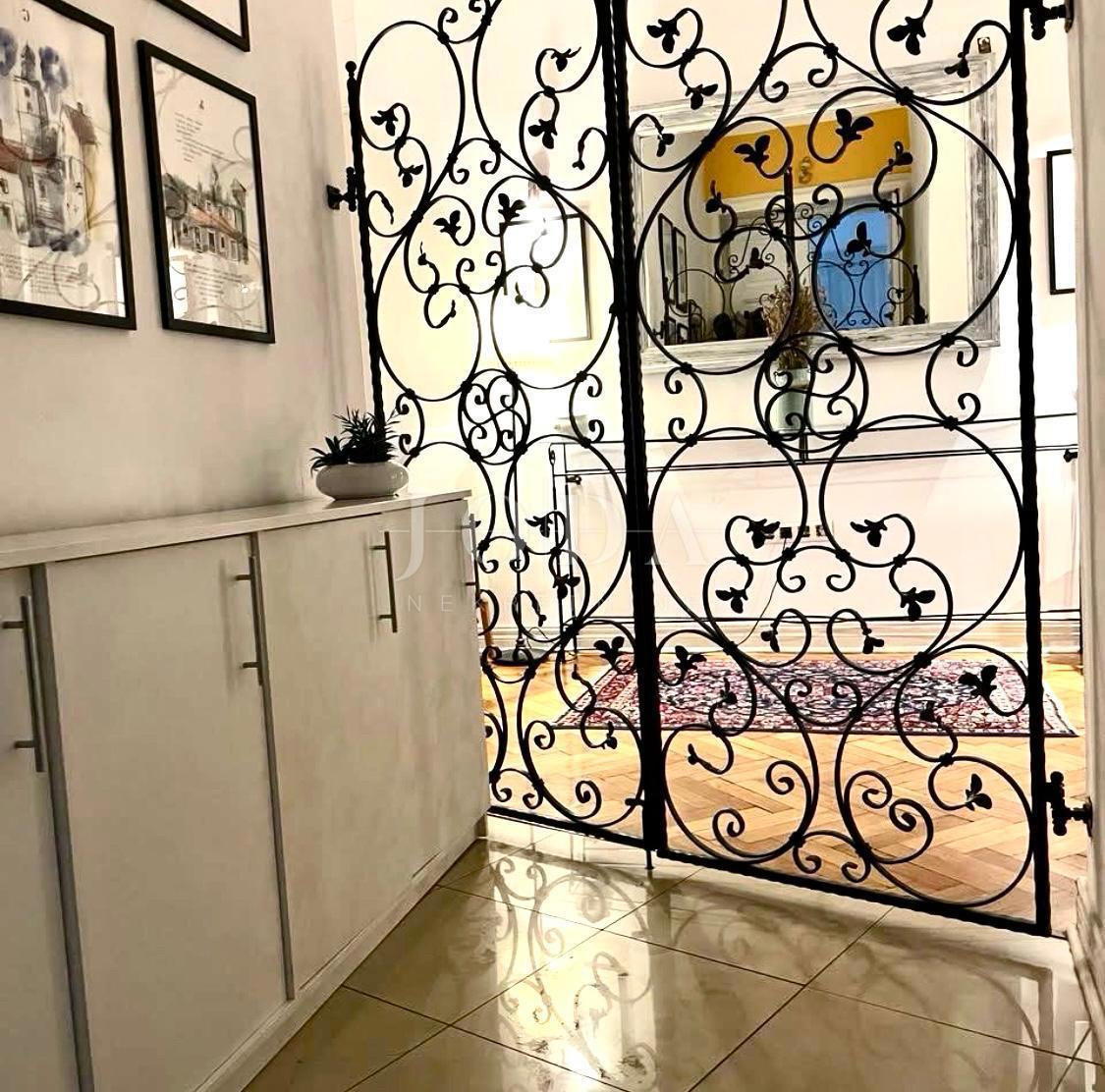 Allogio Stari Grad, Rijeka, 145m2