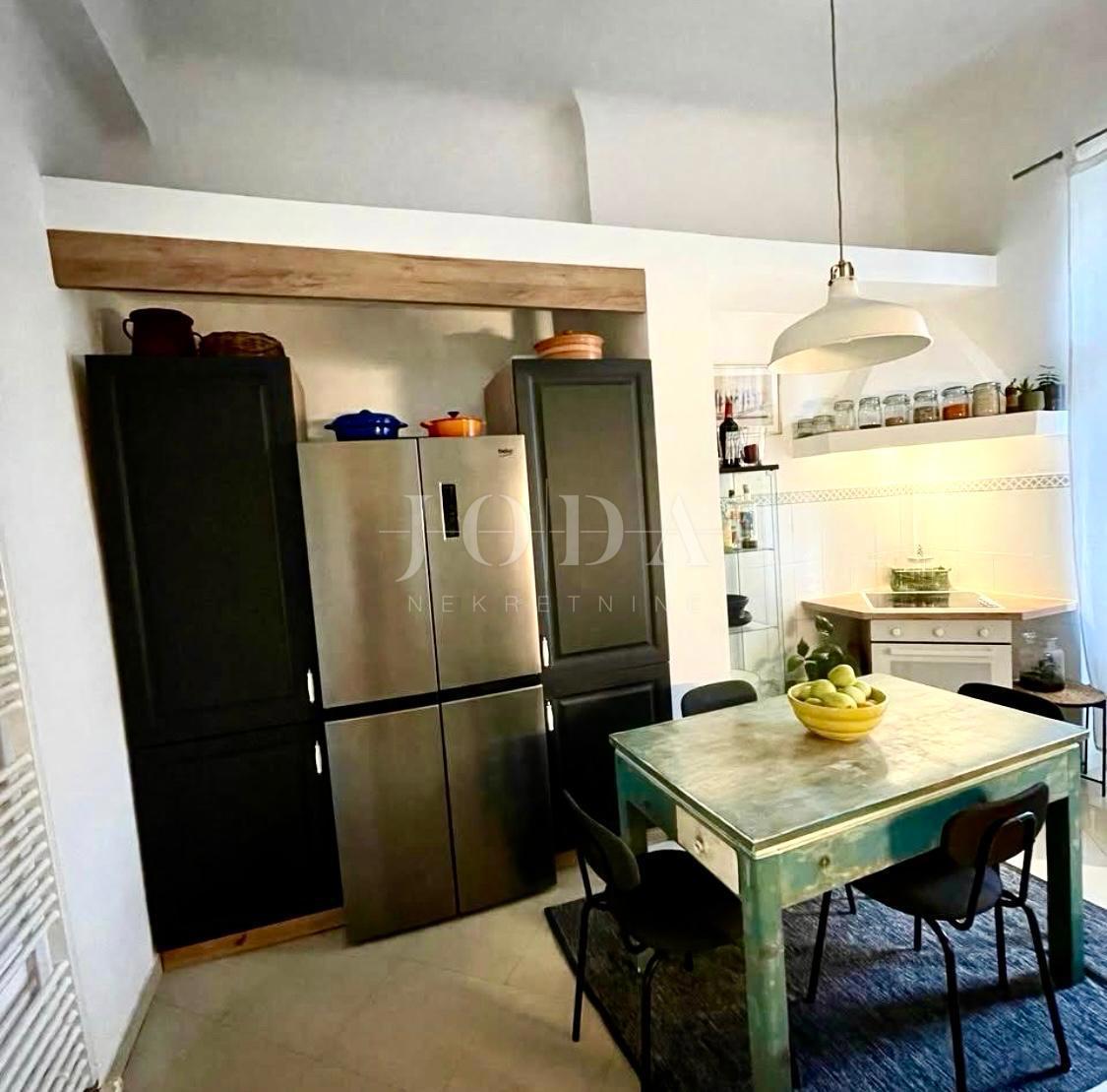 Allogio Stari Grad, Rijeka, 145m2