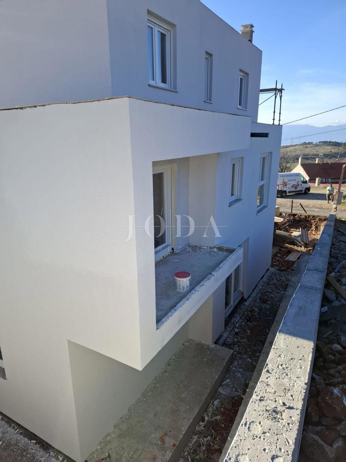 Allogio Hreljin, Bakar, 83m2