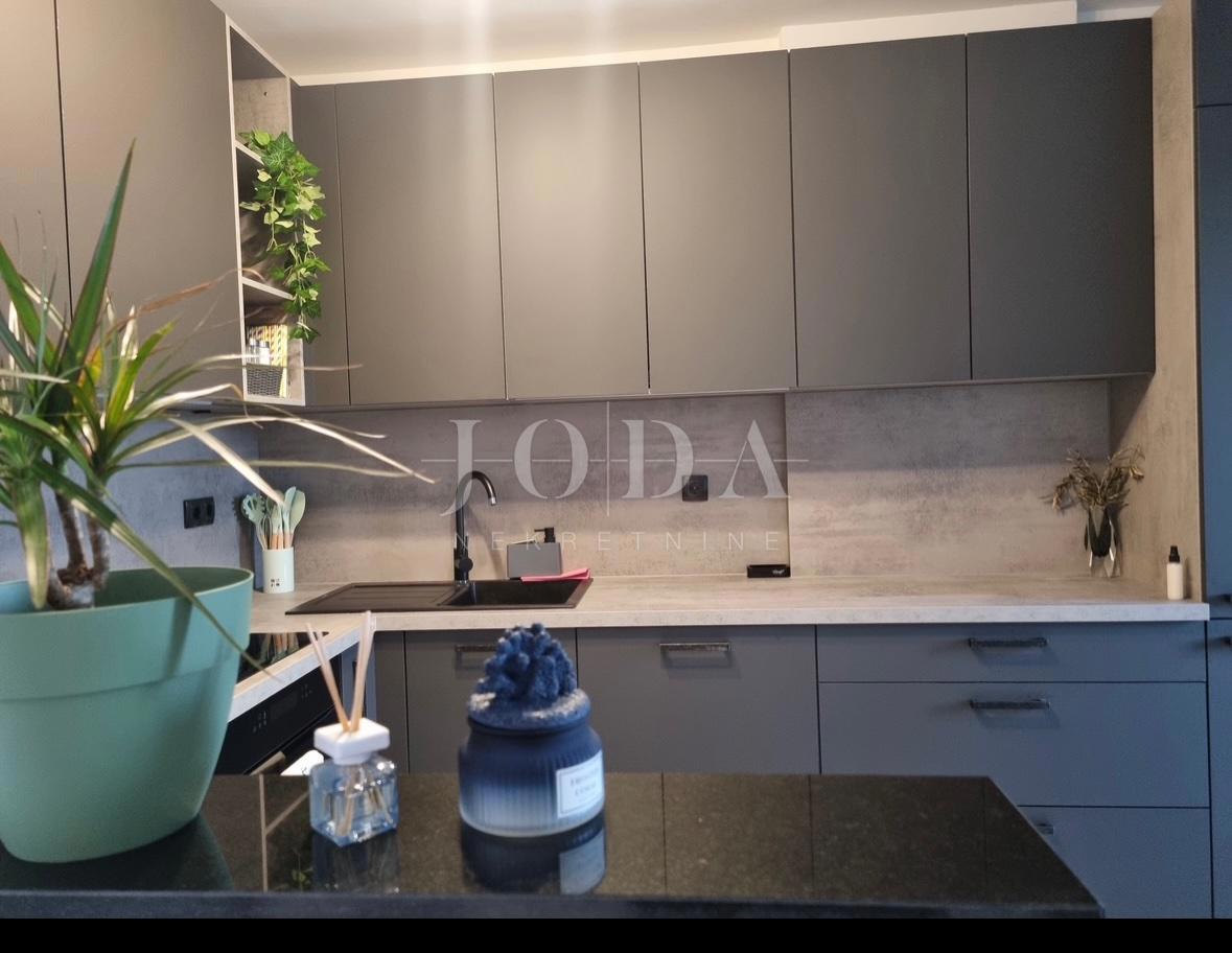 Allogio Novi Vinodolski, 50,75m2