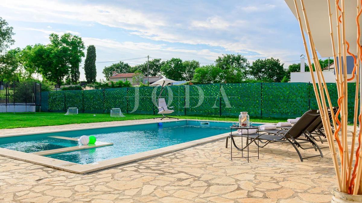 Casa Svetvinčenat, 243m2