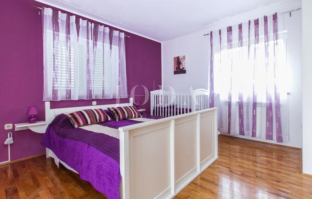 Casa Drenje, Raša, 199m2